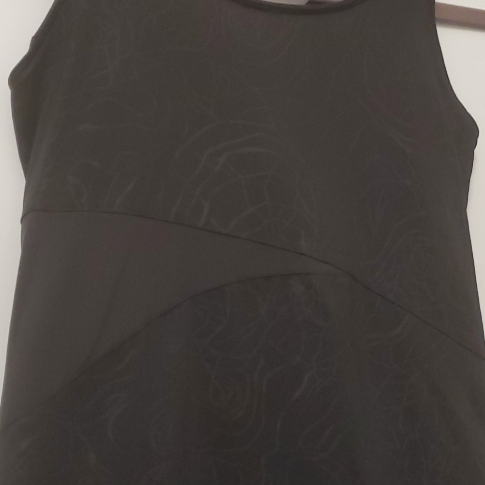 Reebok workout top - Picture 3 of 6